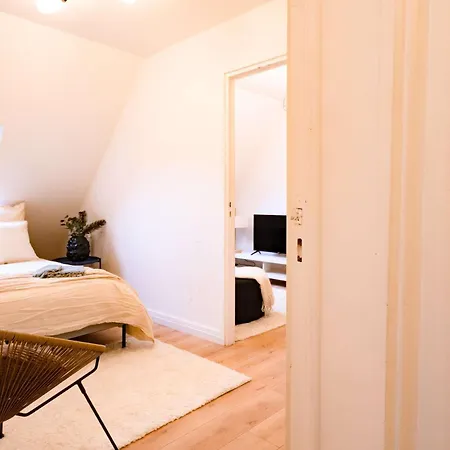 Peaceful Flat Martyrs For 6 Guests Apartment *