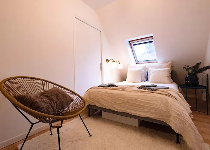 Apartment Peaceful Flat Martyrs For 6 Guests *