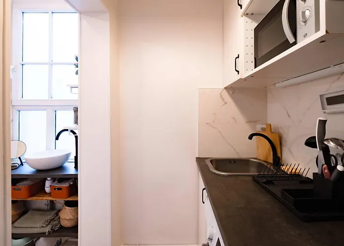 Peaceful Flat Martyrs For 6 Guests Apartment Paris