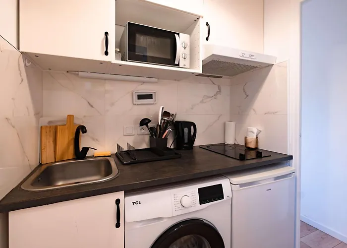 Apartment Peaceful Flat Martyrs For 6 Guests *